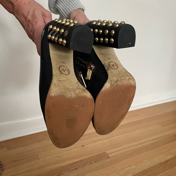 Michael Kors black leather studded boots in a womens size 5 - Picture 5 of 5